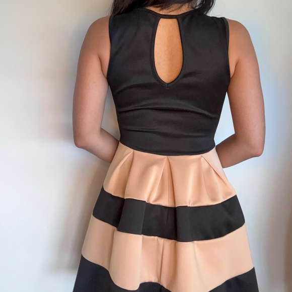 Windsor Black and Tan Striped Mini Dress - Picture 2 of 2